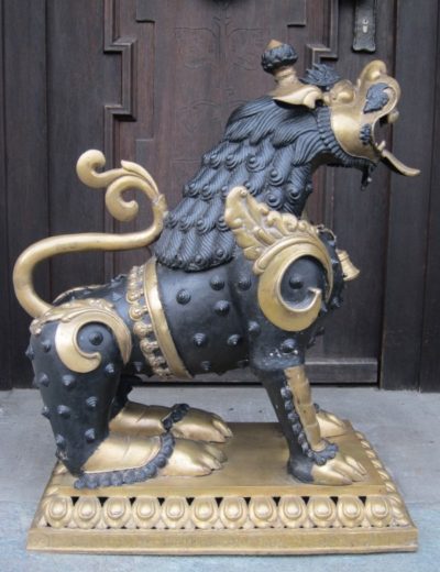 Löwen Tempelwächter aus Bronze – Nepal. Onlineshop: asian-garden.de