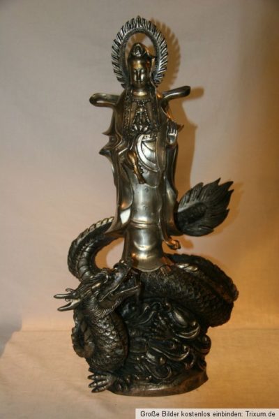 Chinesischer Buddha aus Bronze
