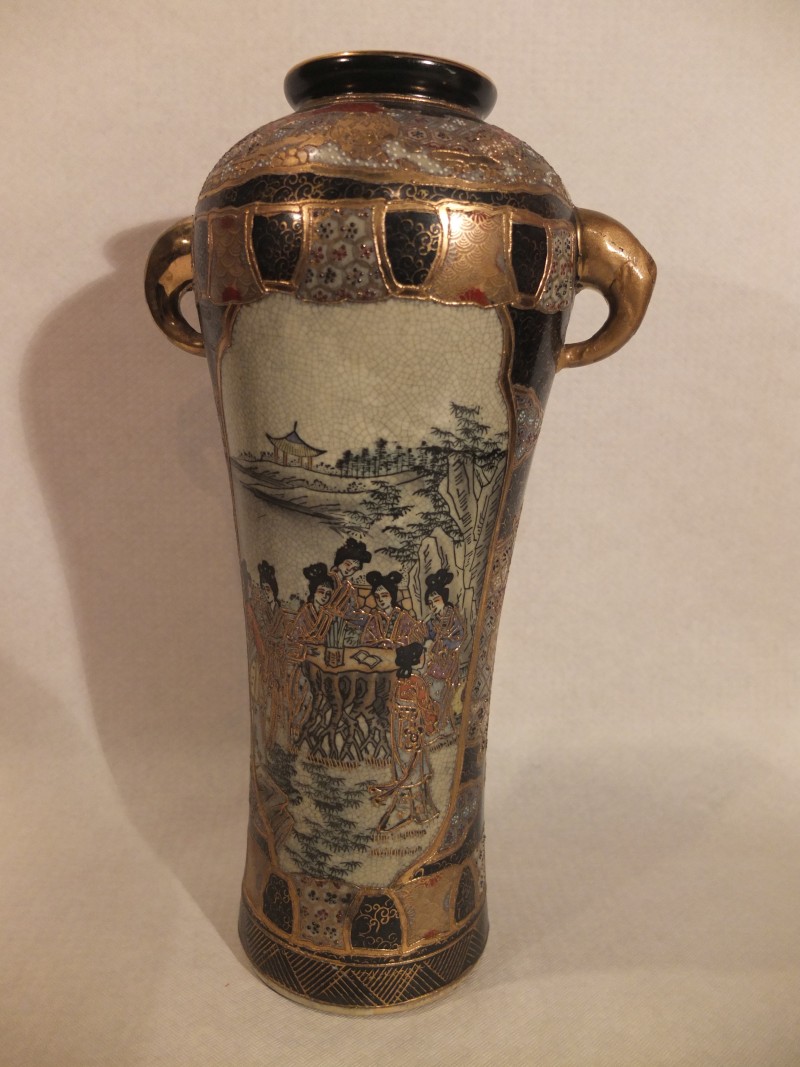 Goldverzierte Vase, 37 cm