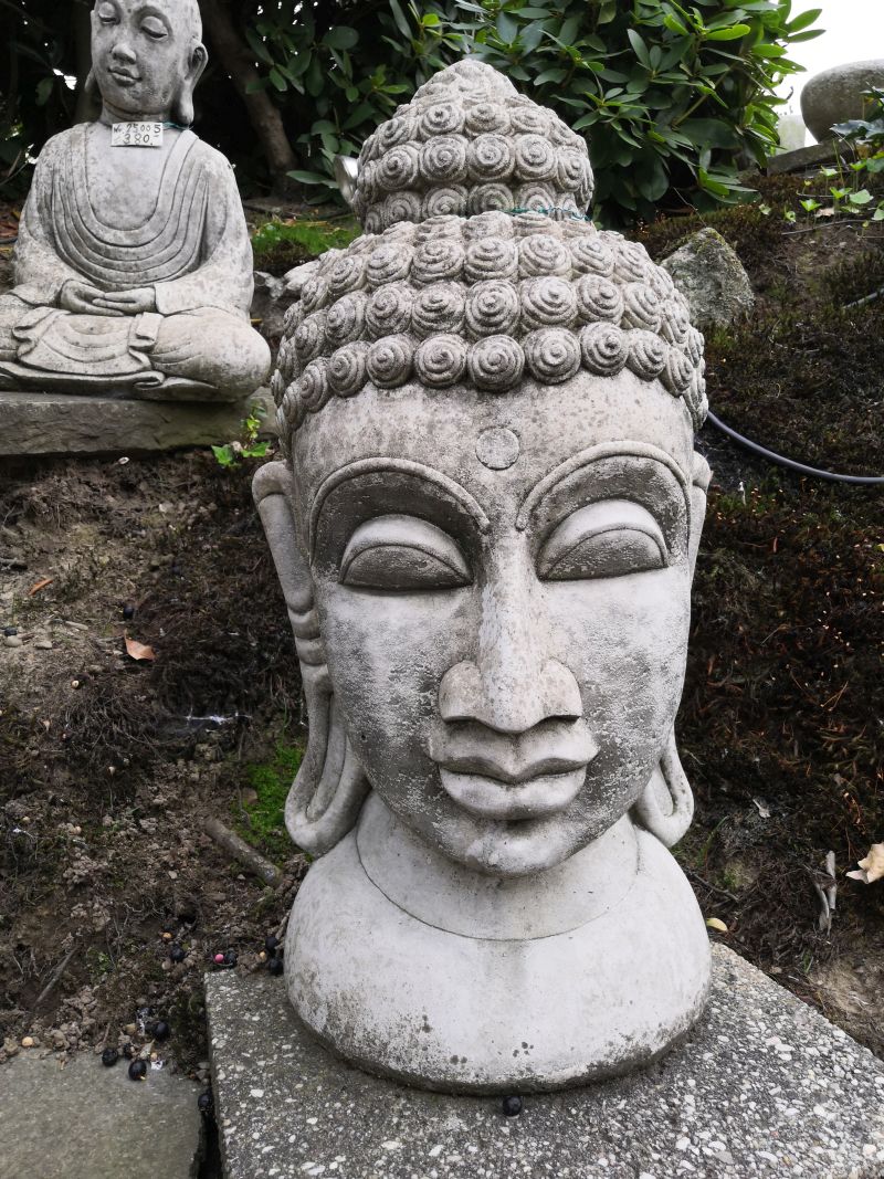 Buddha Kopf aus Beton, 65 cm