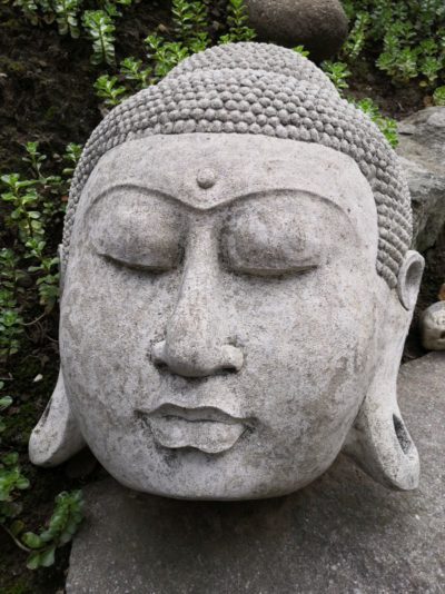 Buddha Gesicht aus Stein, 45 cm Material: Stein Maße: 45 x 38 cm Gewicht: 30kg