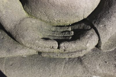 Stein Buddha Amithaba. Detailansicht - Onlineshop asian-garden.de