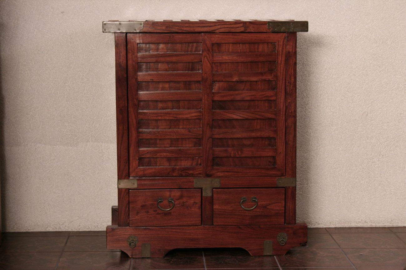 Antike Kommode aus Korea | zu kaufen auf asian-garden.de